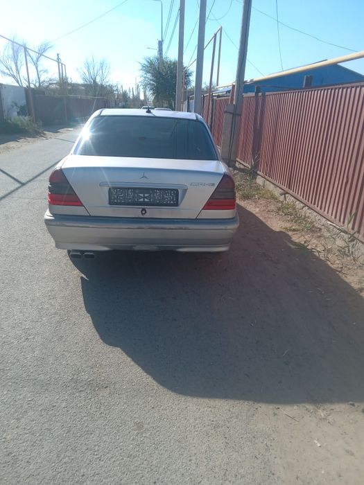 Мерседес w202  c180