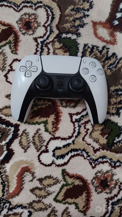 Playstation 5 Fat дискаводим 825.gb состояние идеальное 2 джостик