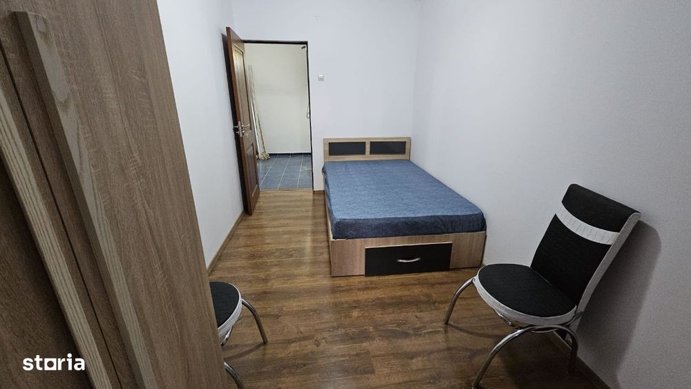 3 camere semidecomandate Str.Miron Costin