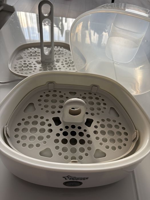 Tommee Tippee електрически парен стерилизатор