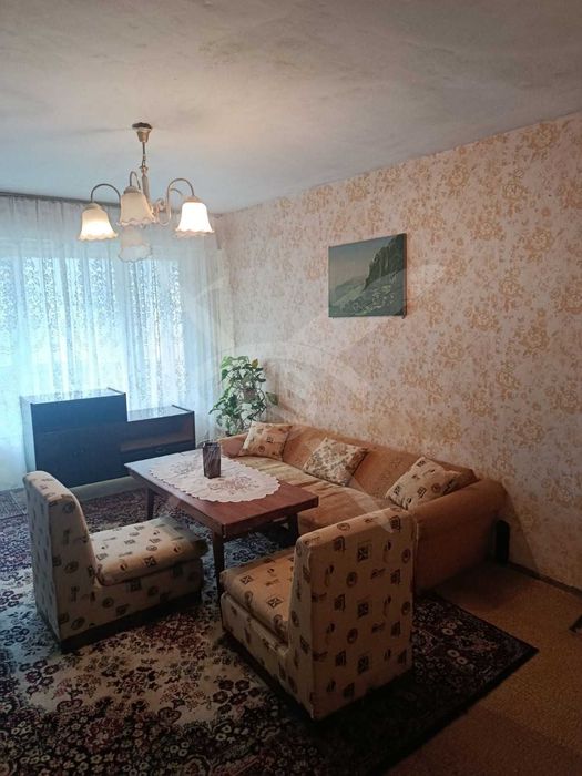 Двустаен - Славейков