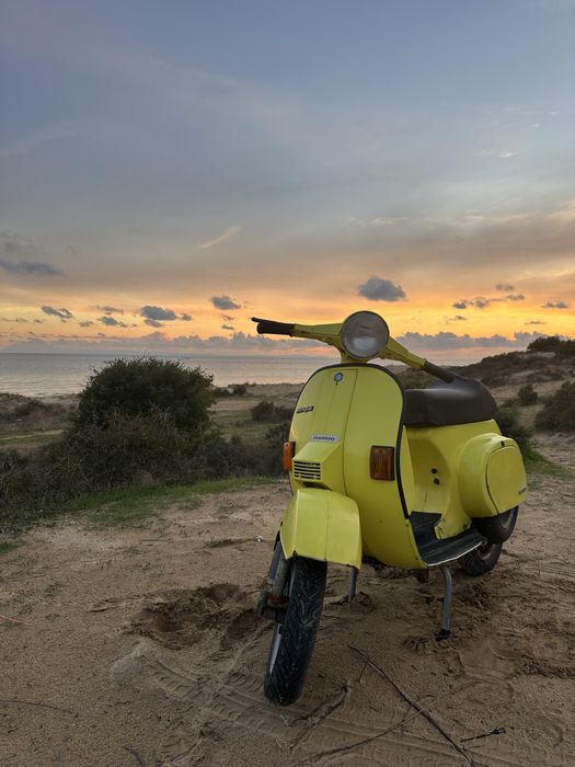 Vespa PK 50 s жълта