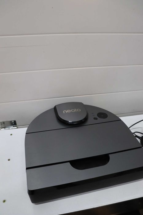 Роботизирана прахосмукачка Neato Robotics D10  НЕРАБОТИ