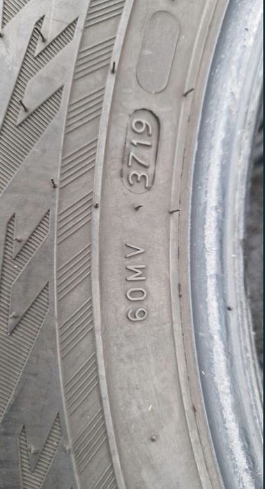 235 60 17 106H M+S Set 4 buc Anvelope  SUV  Cauciucuri  Iarnă