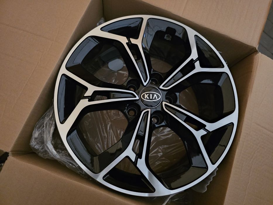 Jante de aliaj pentru Kia pe 17 marca silver line model  Overton