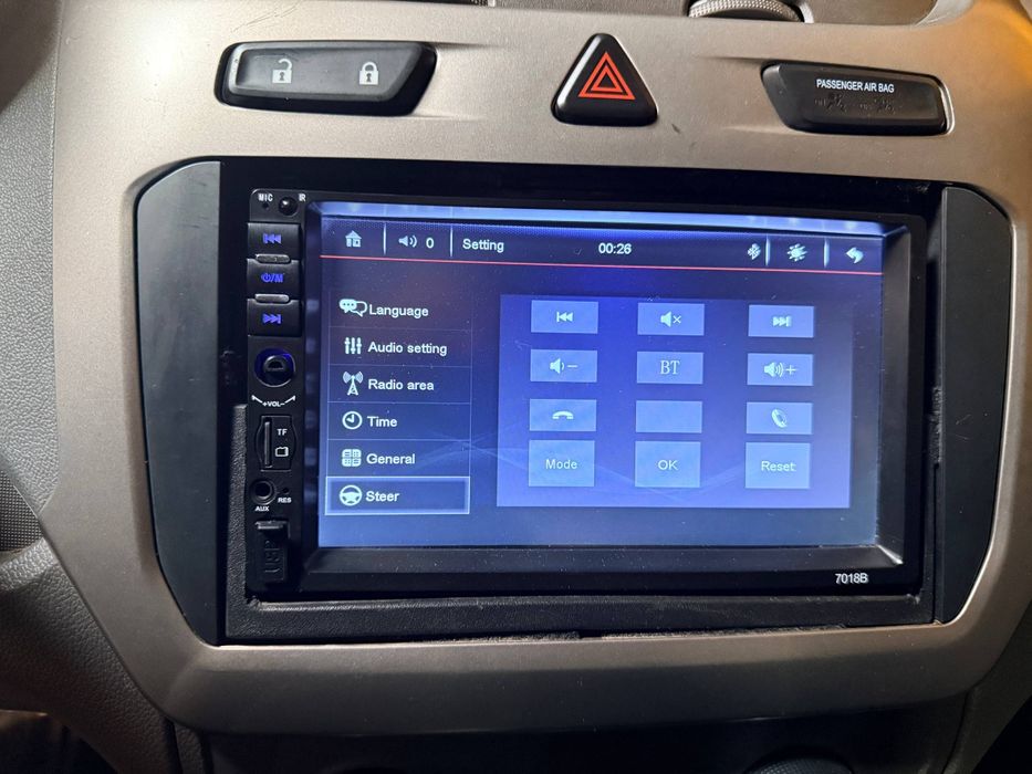 Avtomobil Monitori 7018B (Bluetooth, 7”)”