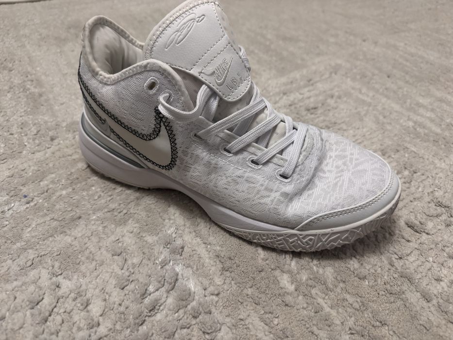 Nike lebron 20 original