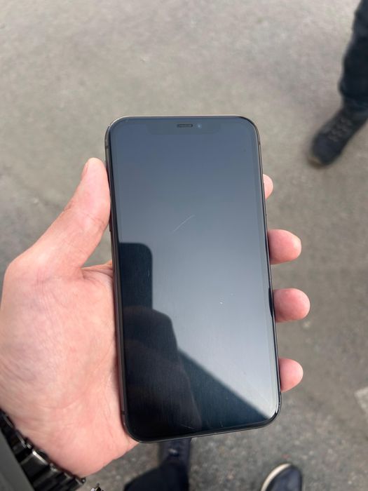 Продам iphone 11