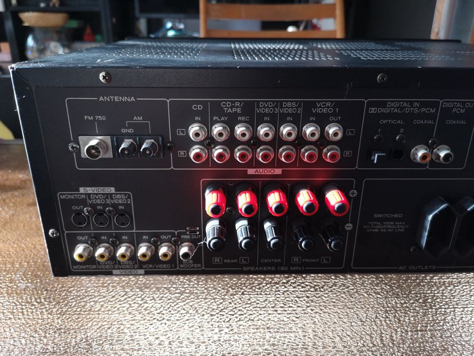 TEAC DV-1050 DVD / TEAC AG-D9260 AV Receiver UR