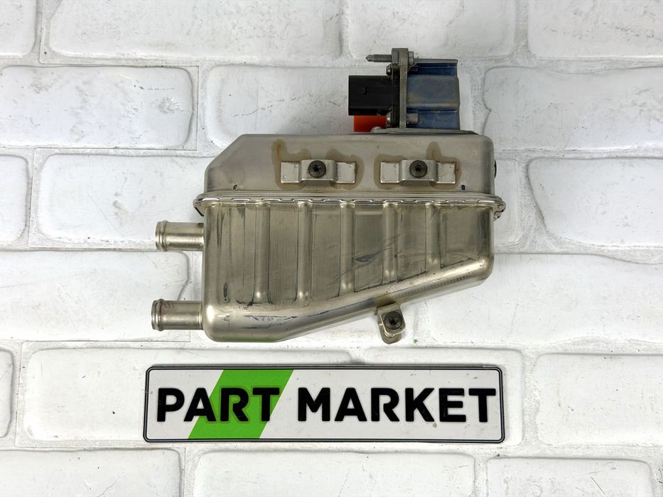 Топлообменник AUDI A6 A7 C8 E TRON Q8 E TRON VW PASSAT B8 3Q0963231E