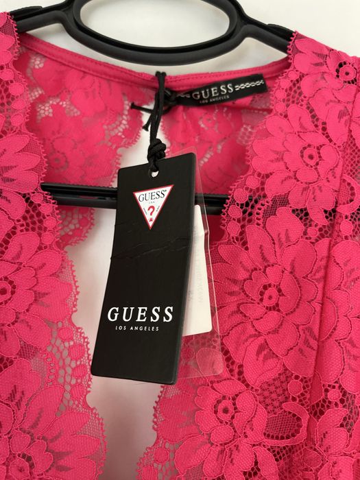 Къса рокля Guess
