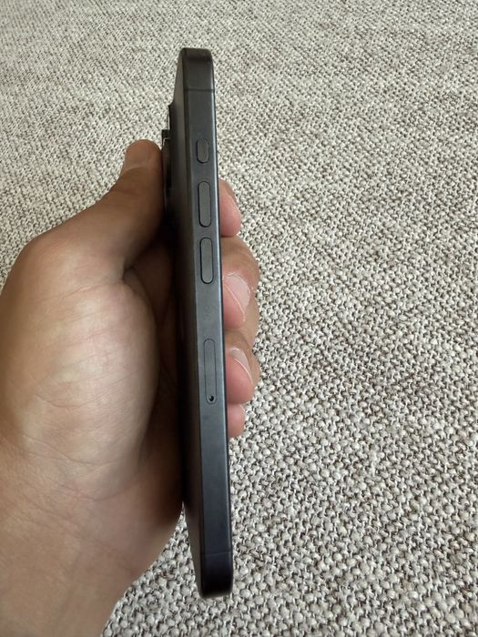 iPhone 15 pro 128gb