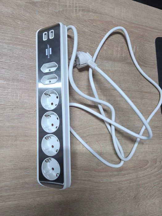 Prelungitor pentru perete/colt Brennenstuhl Estilo 6 prize, 2 USB, 3.1 A, 2m