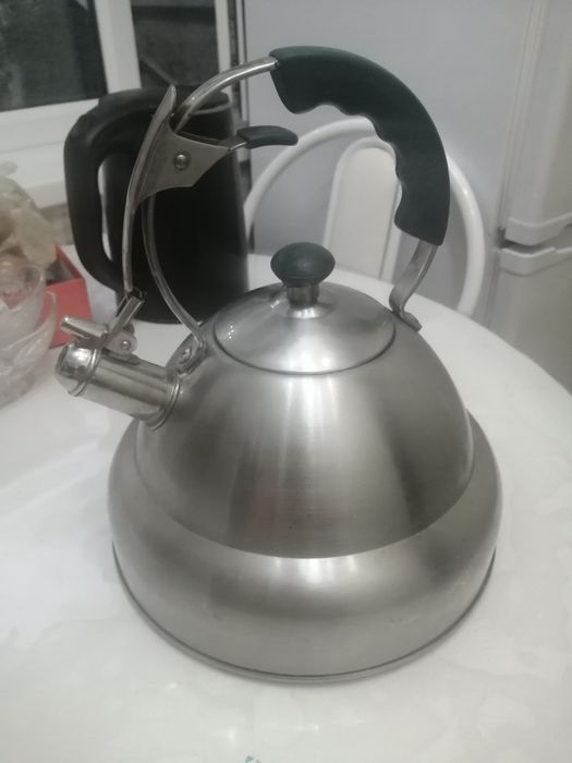 Чайник продам 8000