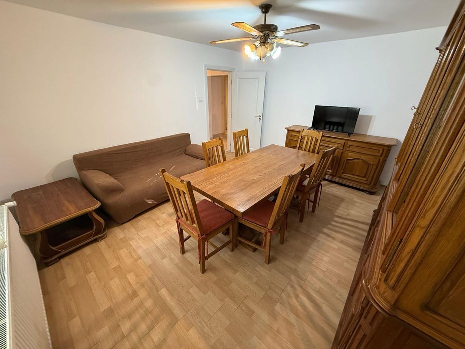 Ofer spre închiriere Apartament 3 camere in Micro 16