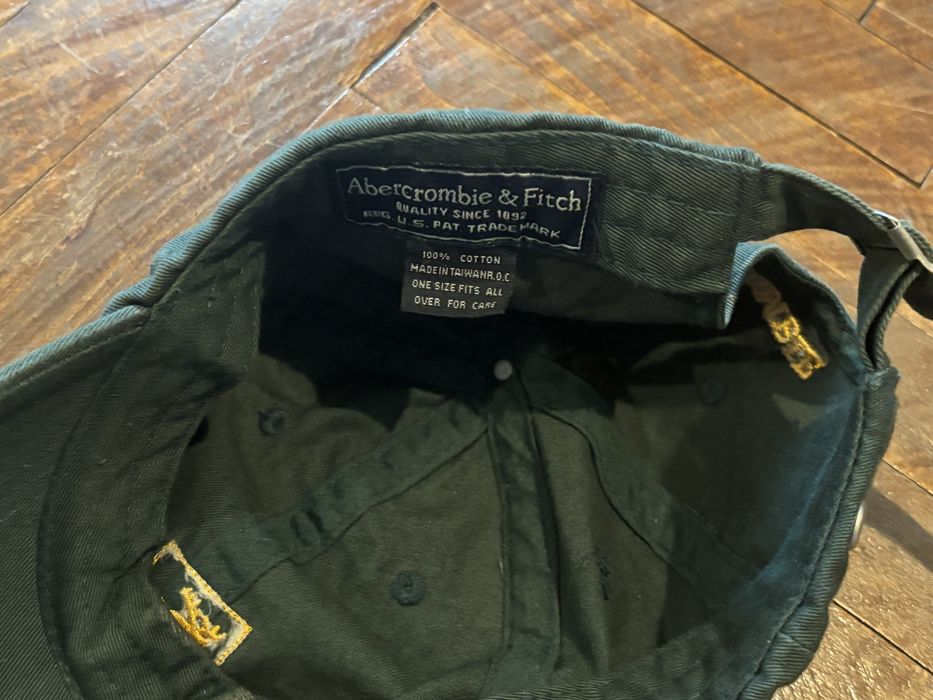 Шапки с козирка