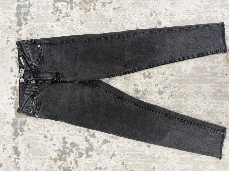 Джинсы и джинсовая юбка