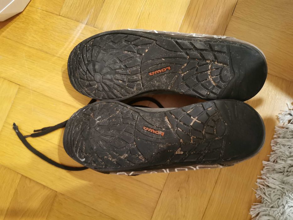 LOWA туристически обувки N 42,5