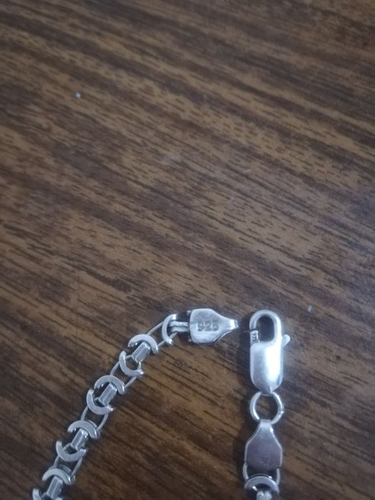 Продам цепочку серебро 925