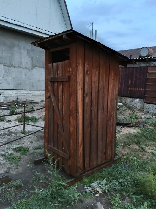 Продаётся уличный туалет