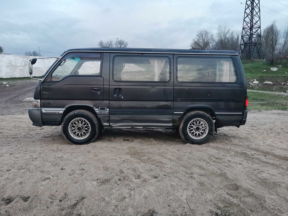 Nissan Caravan, Homy, Urvan 4WD TD27