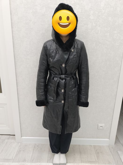 Продам женскую дубленку