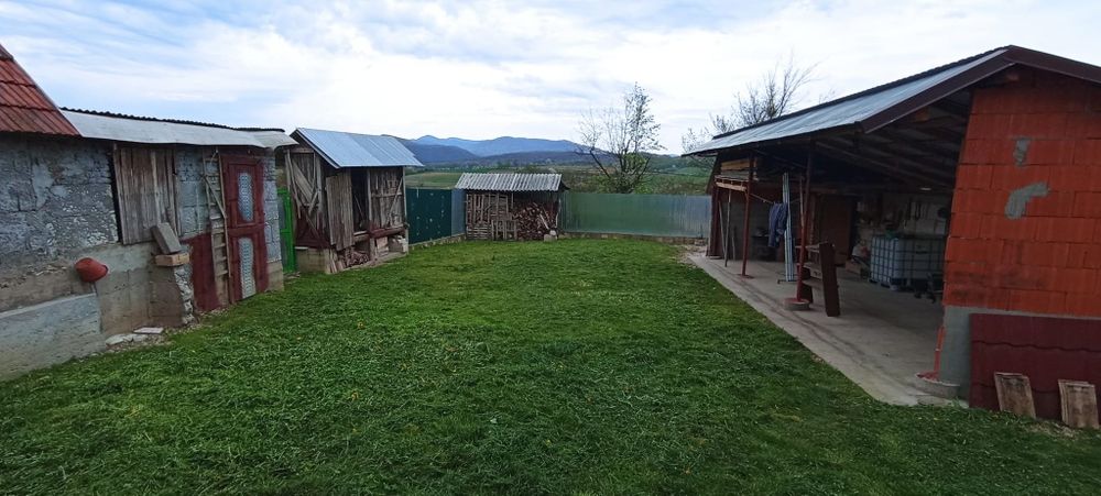 Vând/schimb casa in Forau