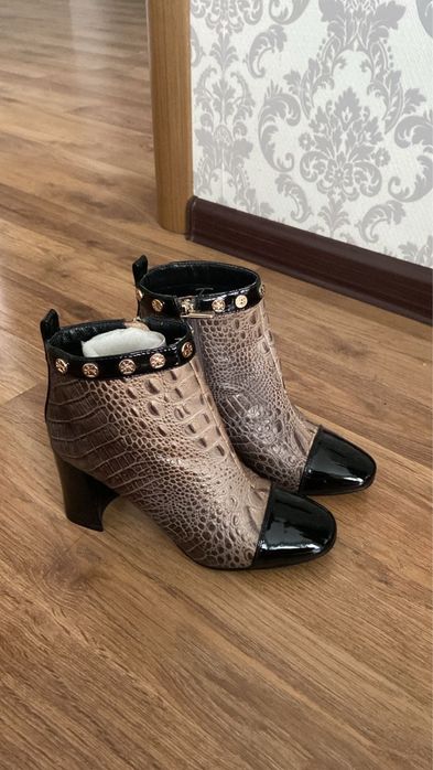 Продам сапоги Осень - весна,новая