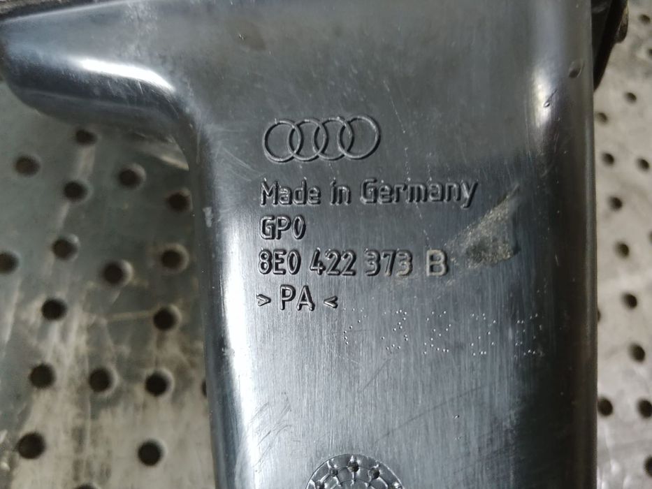 vas lichid servodirectie 2.0 tdi  audi a4 b7 8e0422373b