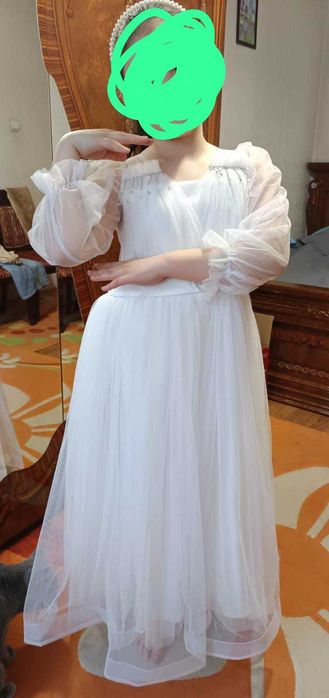 Продам платье для девочки на выпускной