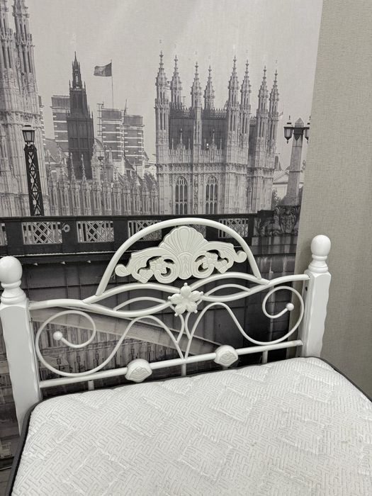 Кровать односпальная