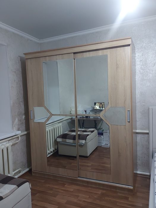 Продам шифонер купе