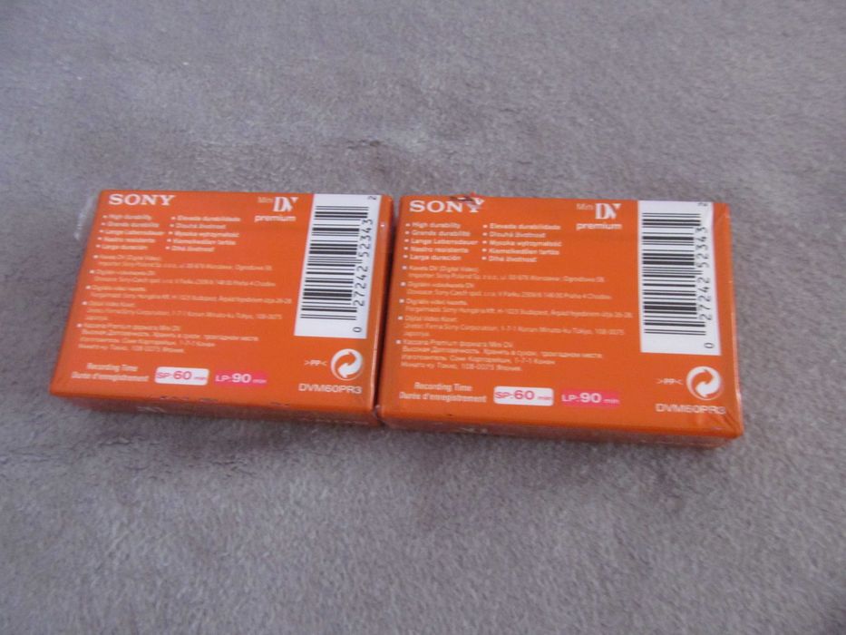 casete video sigilate 8 , hi8 , miniDV si VHSC