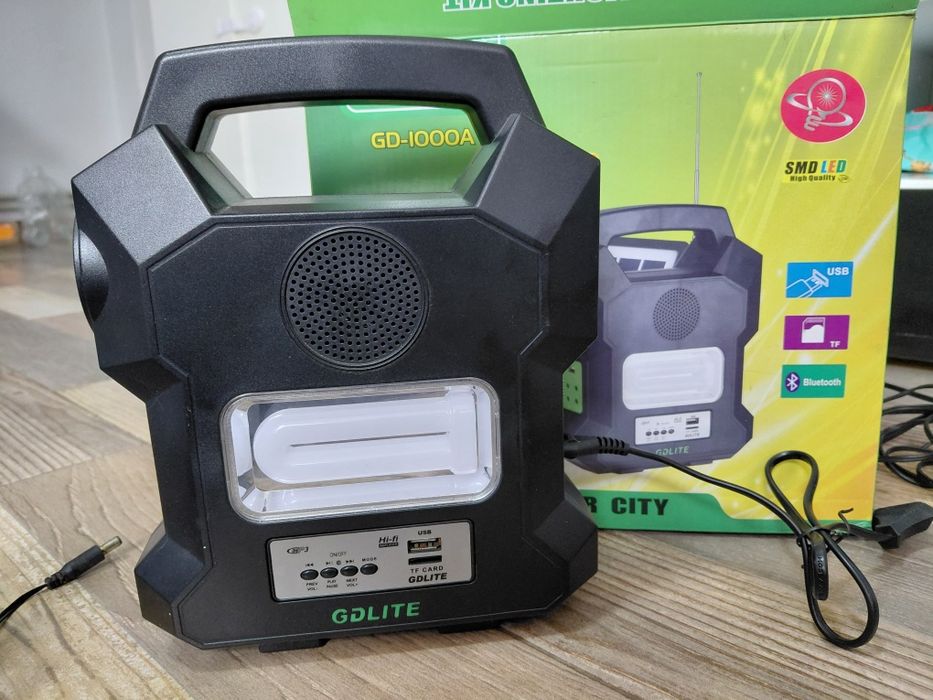 Kit solar portabil USB ,Card , Bluethoot , radio FM ,l