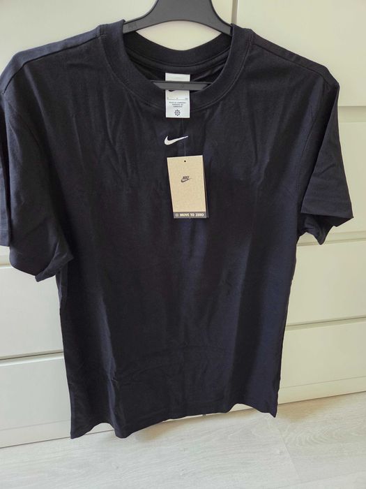 Трикотажна рокля Nike