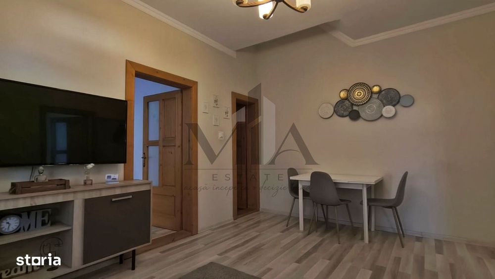 Casa de inchiriat cu 3 camere la curte comuna,  zona Centrala, Oradea