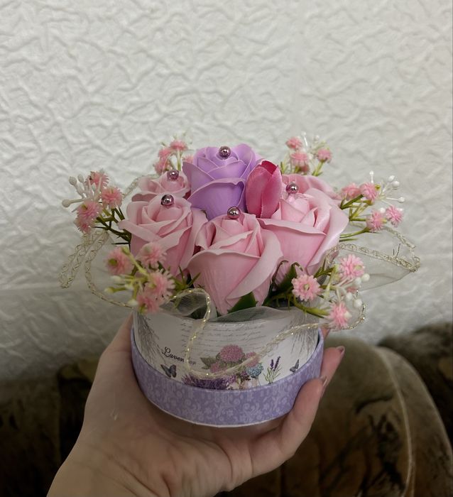 Mini aranjament trandafiri sapun