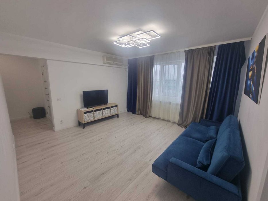 Particular inchiriez ap 2 cam Unirii, metrou, RENOVAT, loc de parcare!