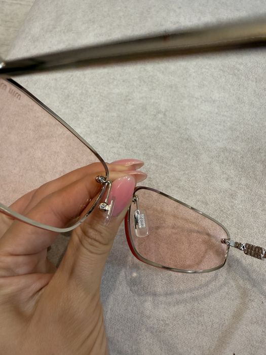Очки Miu Miu тренд 2025