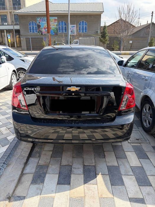 Lacetti Gentra сотилади