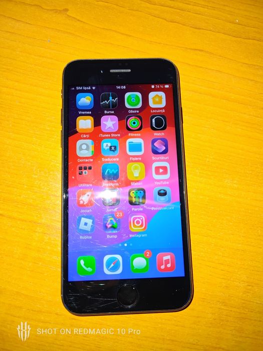 iPhone se2020 64 gb