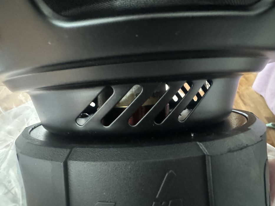 Автомобильный сабвуфер