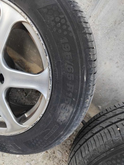 Джанти с гуми , Rial