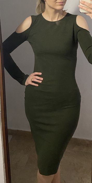 Livrare gratuita Rochie Pull&Bear marime S