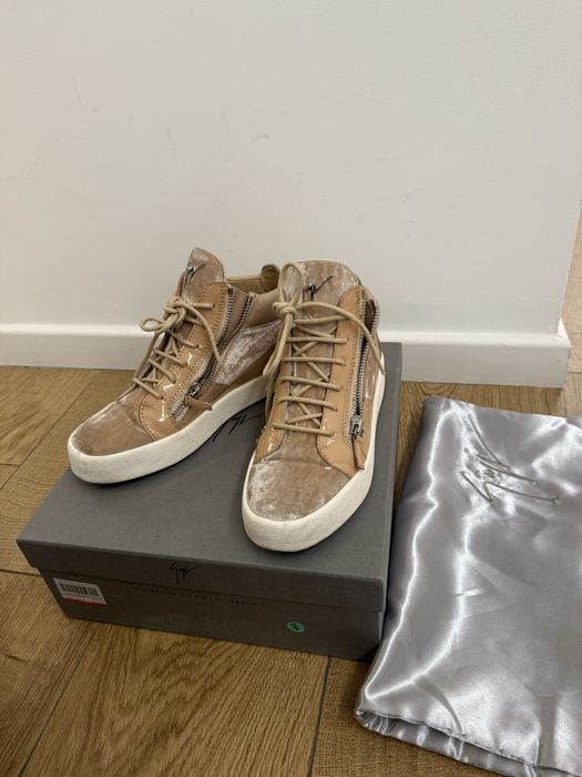 Giuseppe Zanotti 40