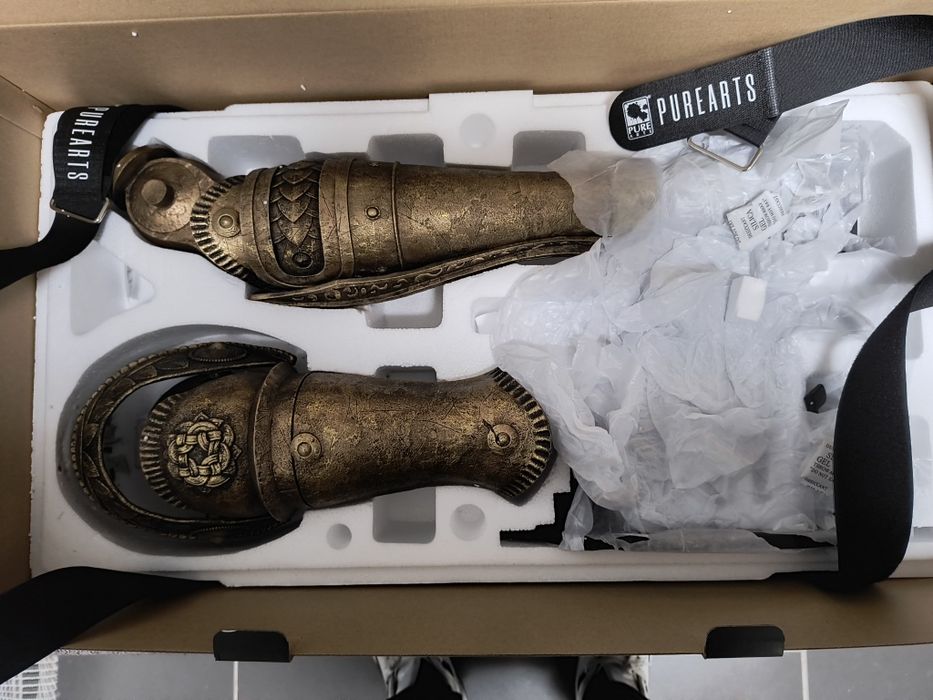 Elden Ring Helmet,Arm  of Malenia Collectors edition PS4 PS5