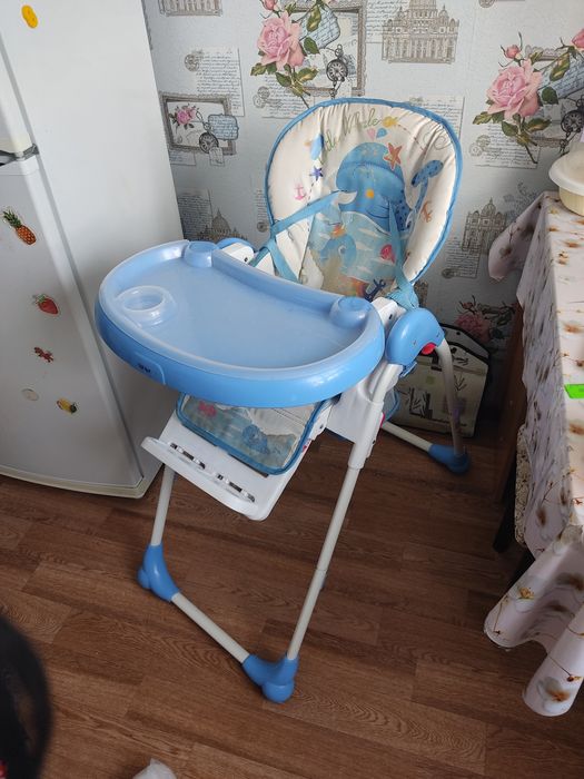 Детский стульчик для кормления