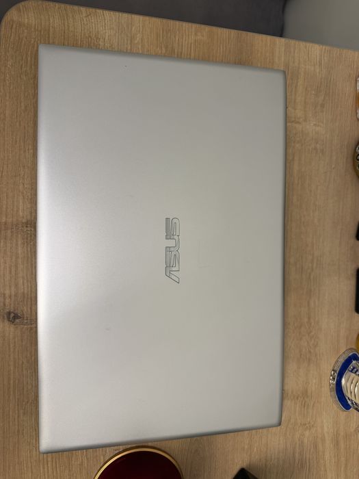 Asus vivobook 14