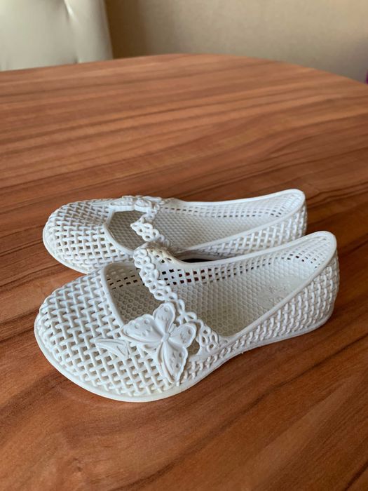 Мыльницы резиновые на девочку 22-23 размер, кроксы сланцы шлепанцы