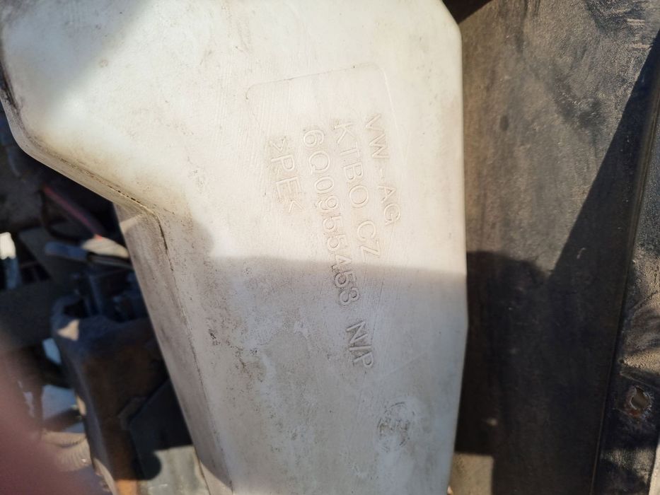 Vas lichid parbriz  Volkswagen Polo (9N) [Fabr 2001-2008] 6Q0955453